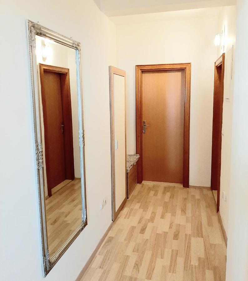 Apartments Akmadzic Макарска Экстерьер фото