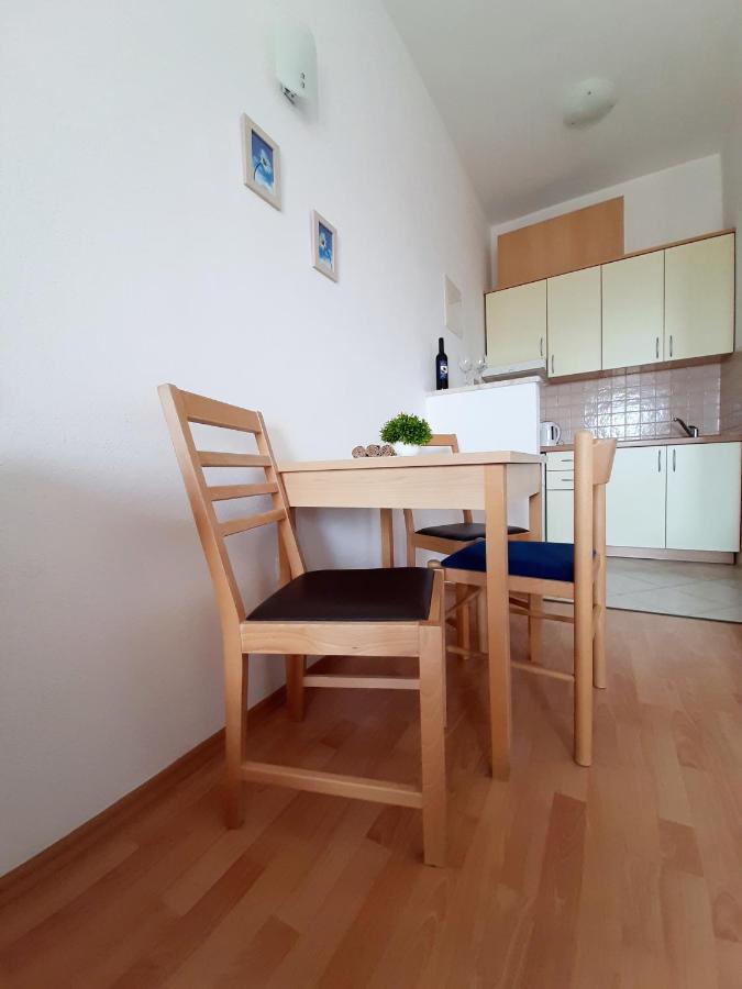 Apartments Akmadzic Макарска Экстерьер фото